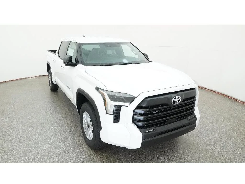 New 2026 Ice Cap Toyota SR5 image 18