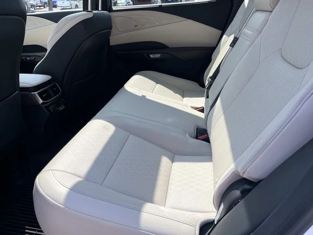 Certified Used 2024 EMINENT WHITE PEARL Lexus 350 Luxury image 21