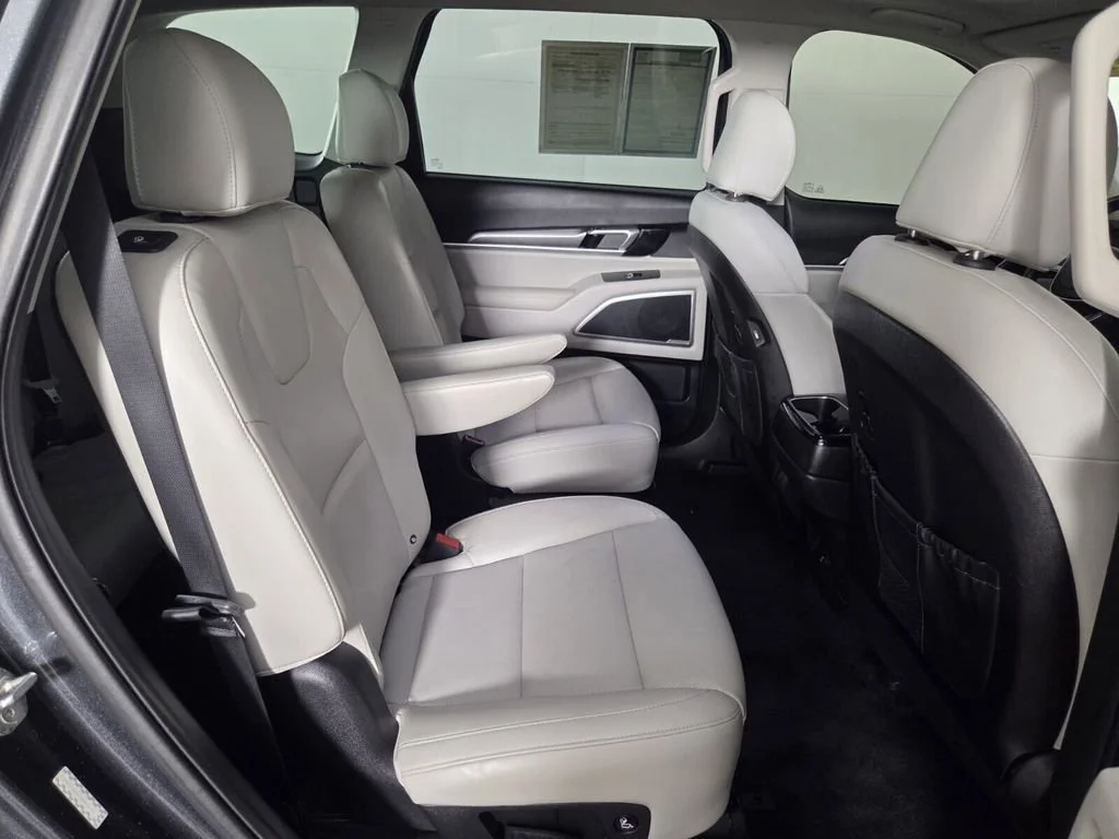 Used 2021 Gravity Grey Kia S image 30
