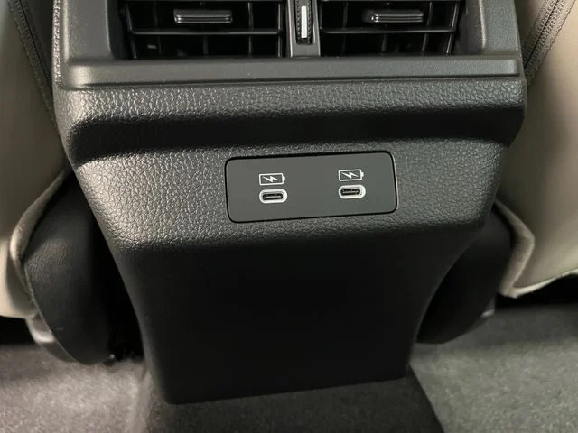 New 2026 Platinum White Pearl Honda Touring image 24