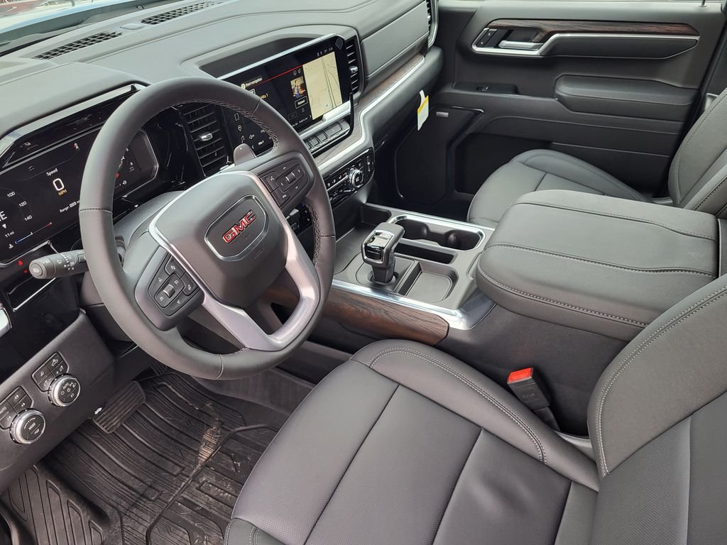 2026 GMC Sierra 1500 SLT - Photo 8