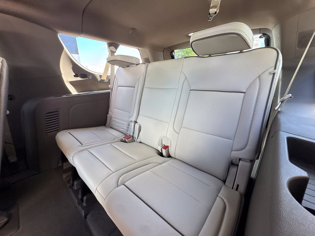 2026 GMC Yukon XL Denali - Photo 14
