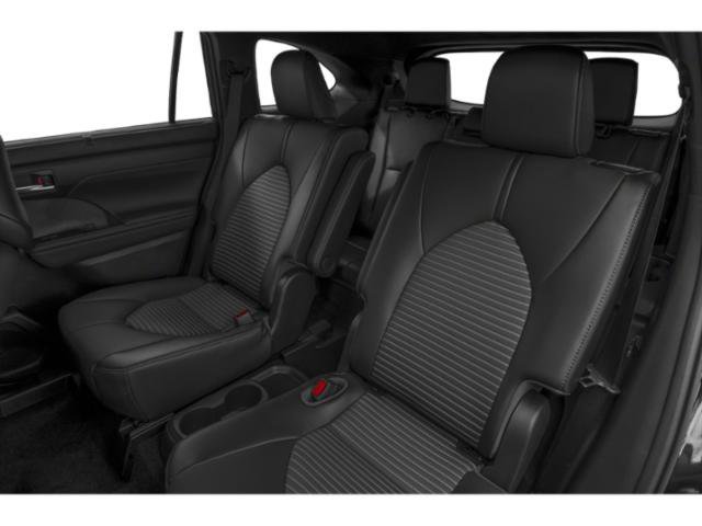 Used 2022 Pearl Toyota XLE image 13