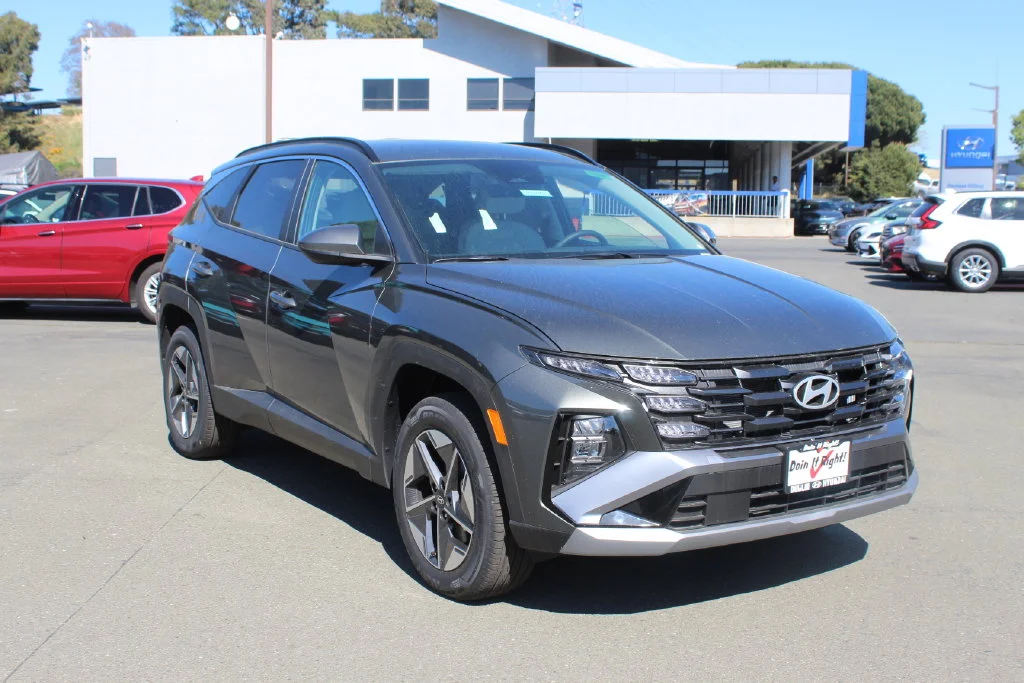 New 2026 Gray Hyundai SEL image 5