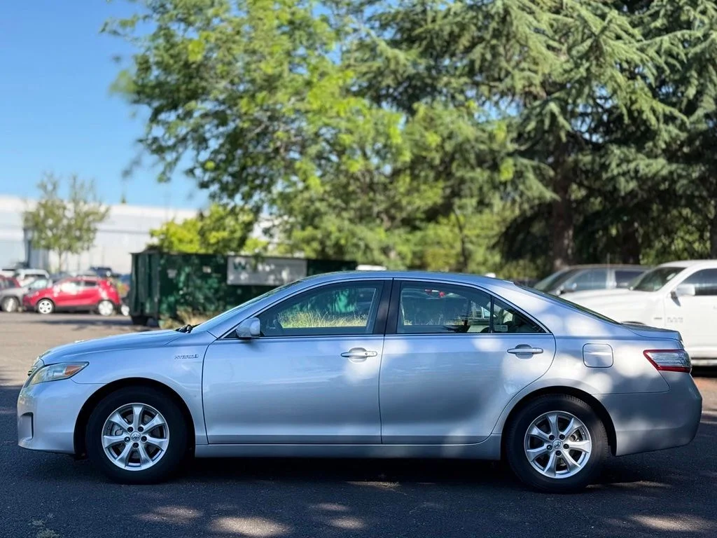 Used 2011 Toyota Camry Hybrid with VIN 4T1BB3EK2BU140265 for sale in Beaverton, OR