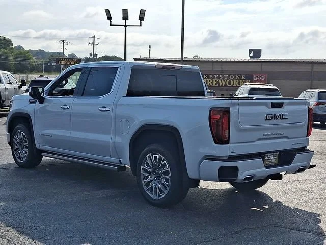 New 2026 Glacier White Tricoat GMC Denali Ultimate image 4
