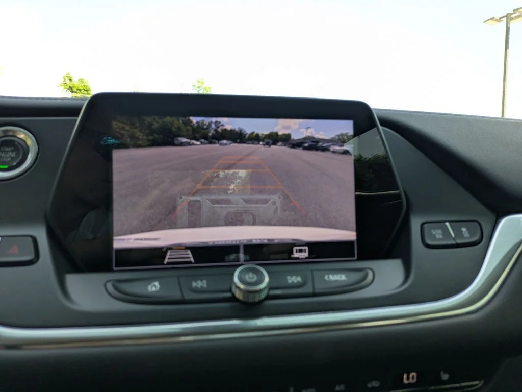 Used 2022 White Chevrolet LT image 22