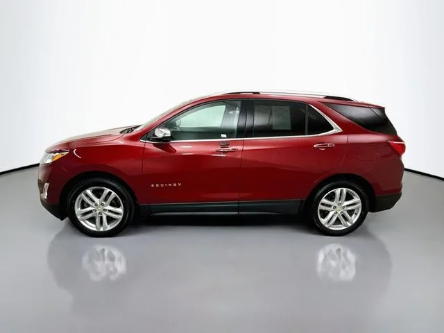 Used 2019 Red Chevrolet Premier image 4