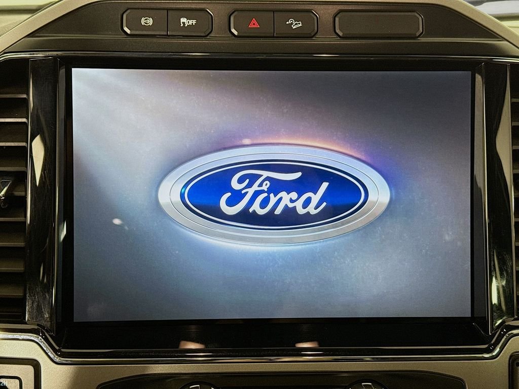 Used 2022 White Ford Lariat image 15