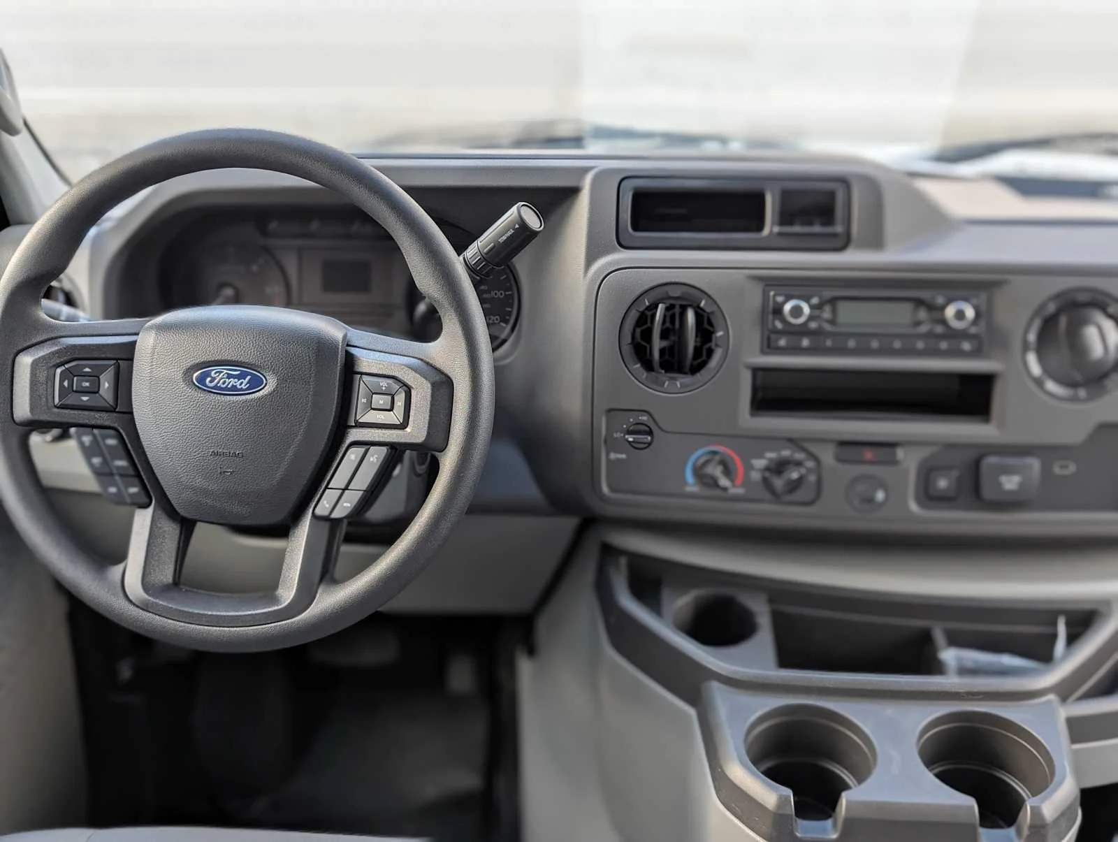 2026 Ford E-Series Cutaway Base - Photo 5