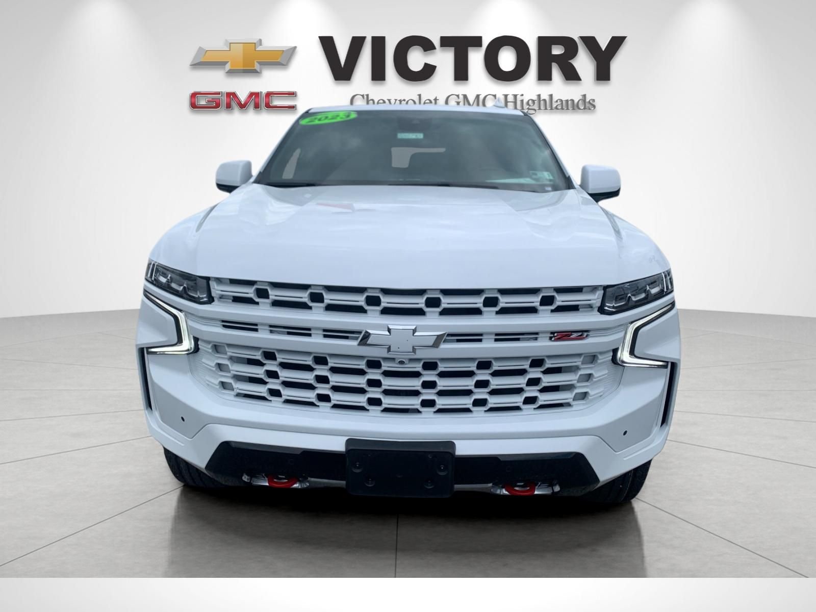Used 2023 White Chevrolet Z71 image 8