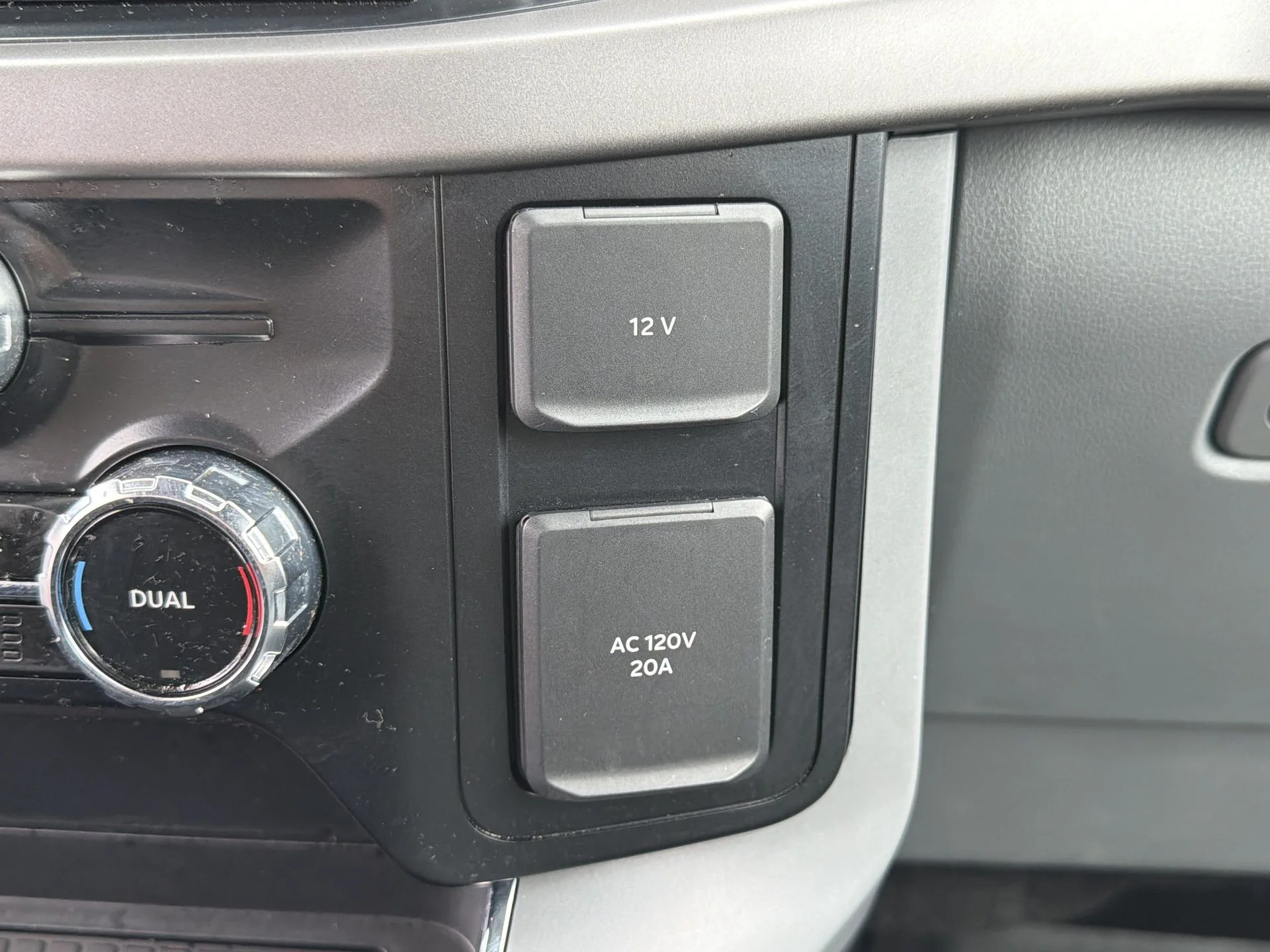 Used 2024 Red Metallic Ford XLT image 8