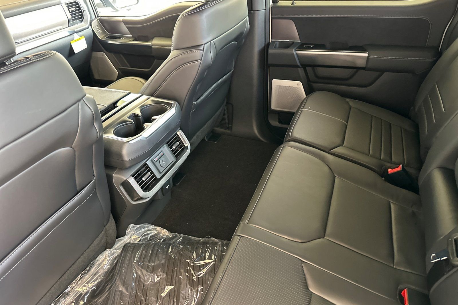 New 2026 White Ford Platinum image 11