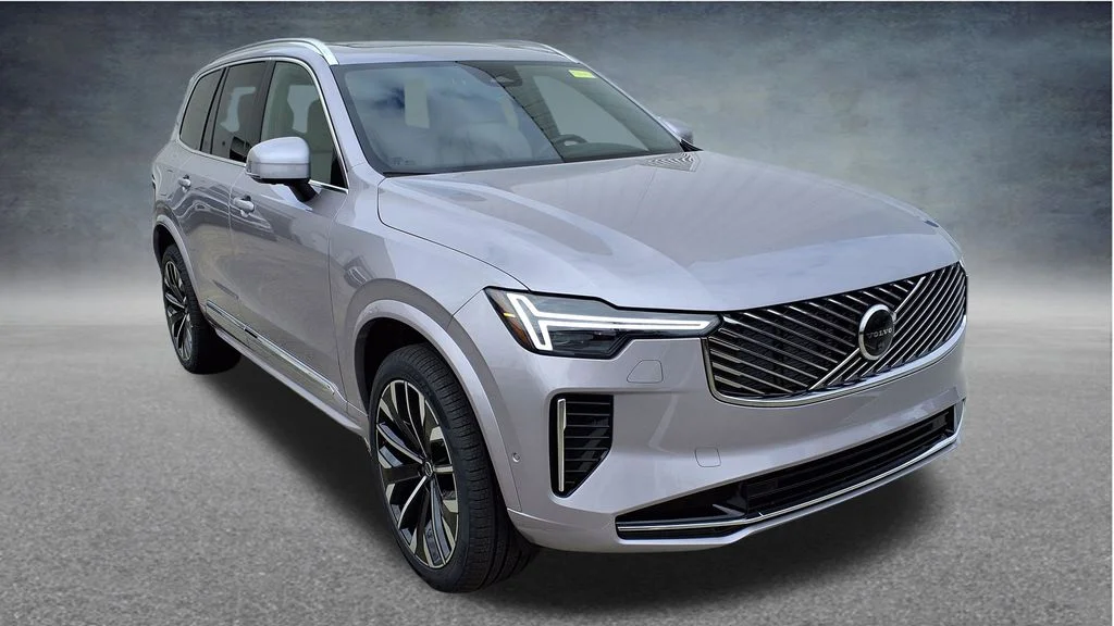 2026 Volvo XC90 Plus