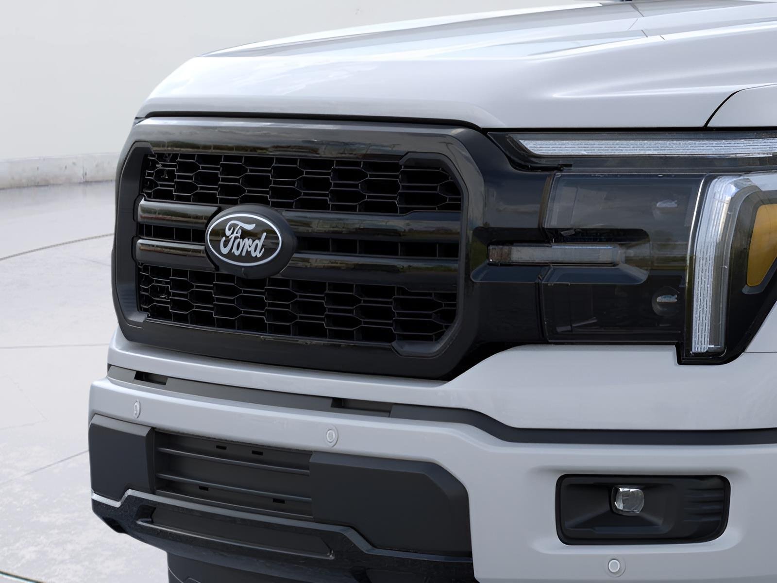 New 2026 Oxford White Ford Lariat® image 17