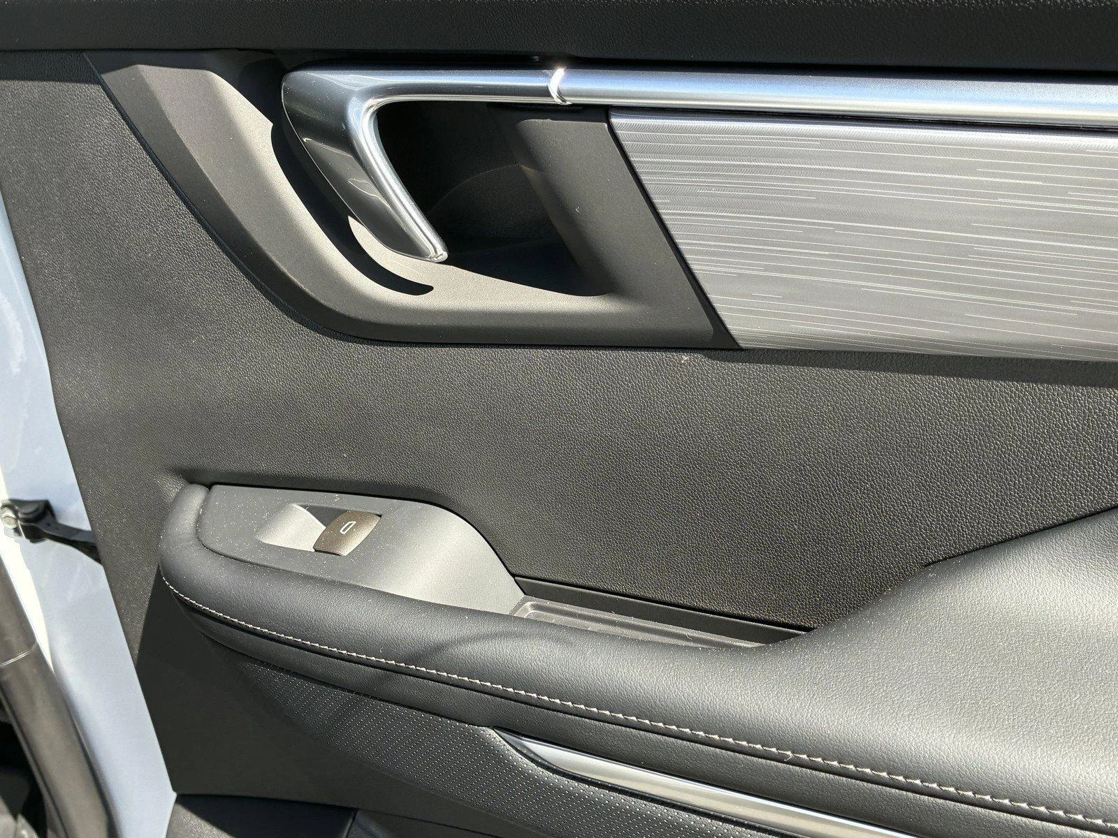 New 2027 Summit White Buick Preferred image 13