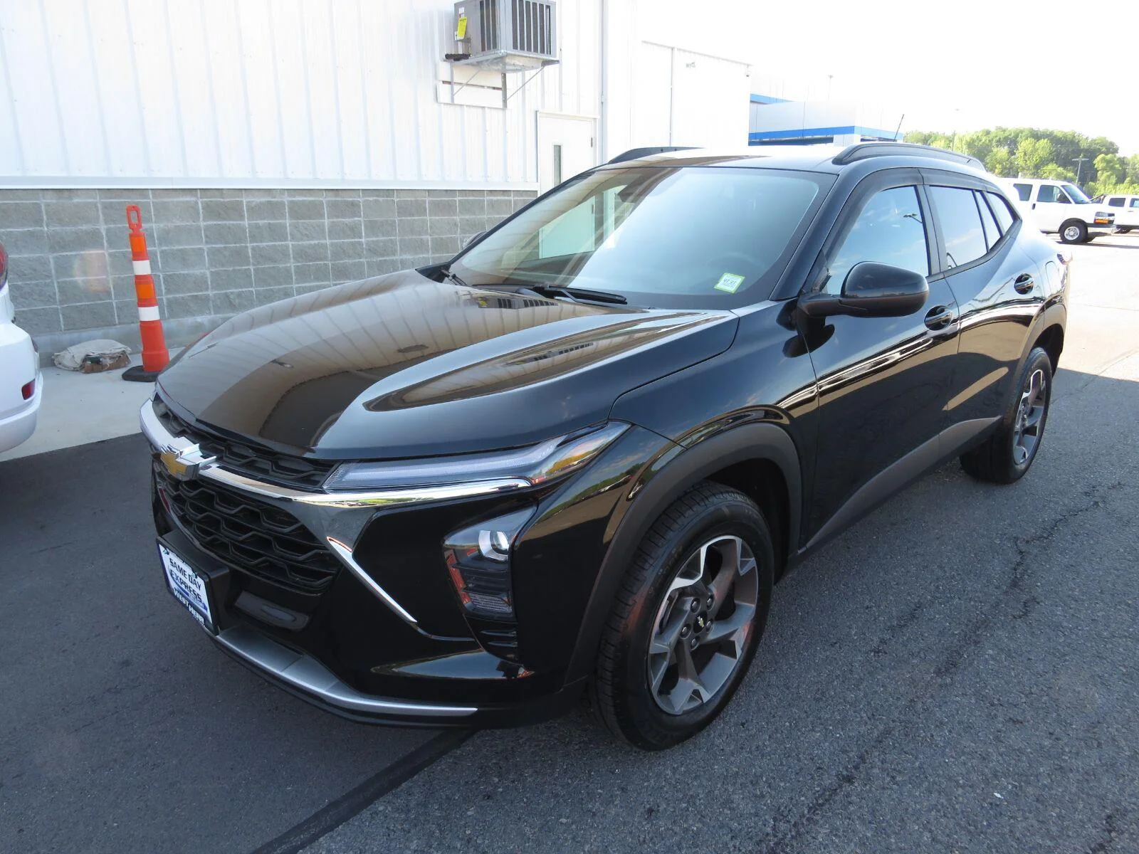 Used 2024 Mosaic Black Metallic Chevrolet LT image 10