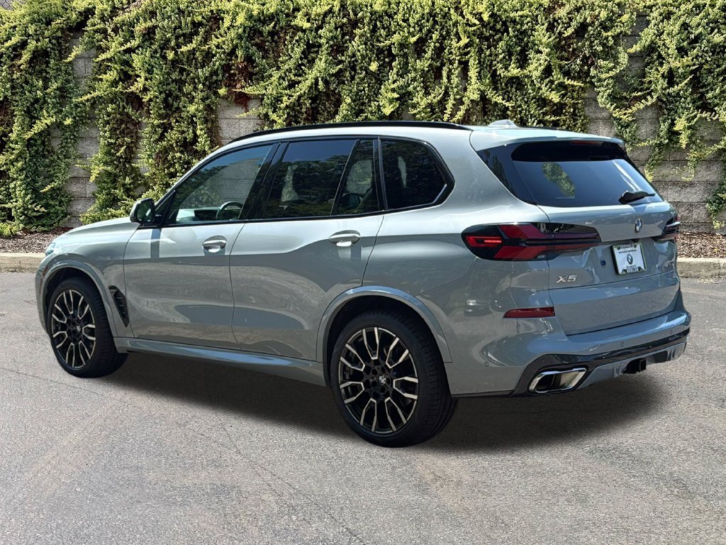 Used 2024 Brooklyn Gray Metallic BMW xDrive40i image 6