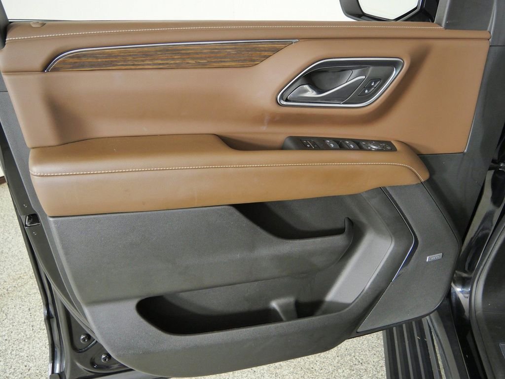 Used 2022 Black Chevrolet High Country image 32