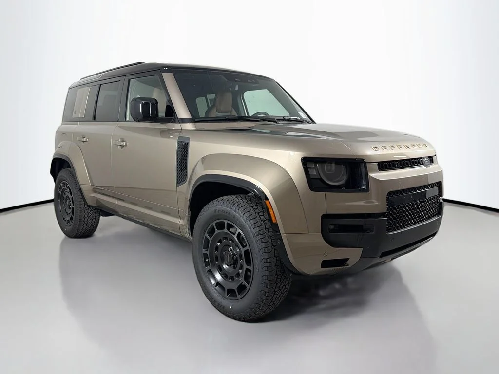New 2026 Petra Copper Land Rover  OCTA image 3