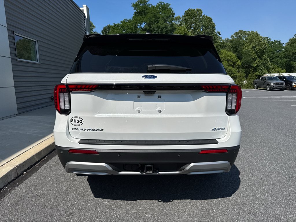 New 2026 Star White Metallic Tri-Coat Ford Platinum image 10