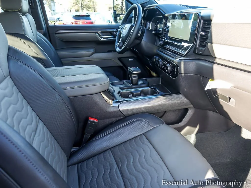 2024 Chevrolet Silverado 1500 ZR2 - Photo 33