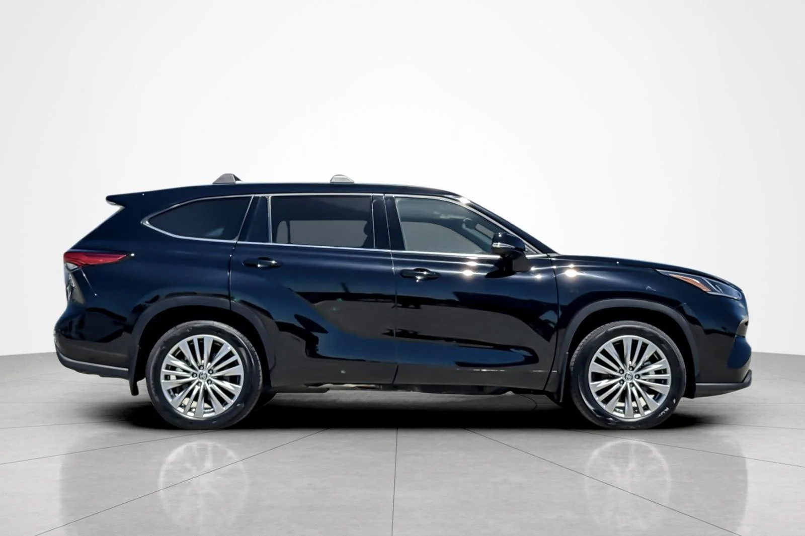 Used 2023 MIDNIGHT BLACK Toyota Platinum image 6