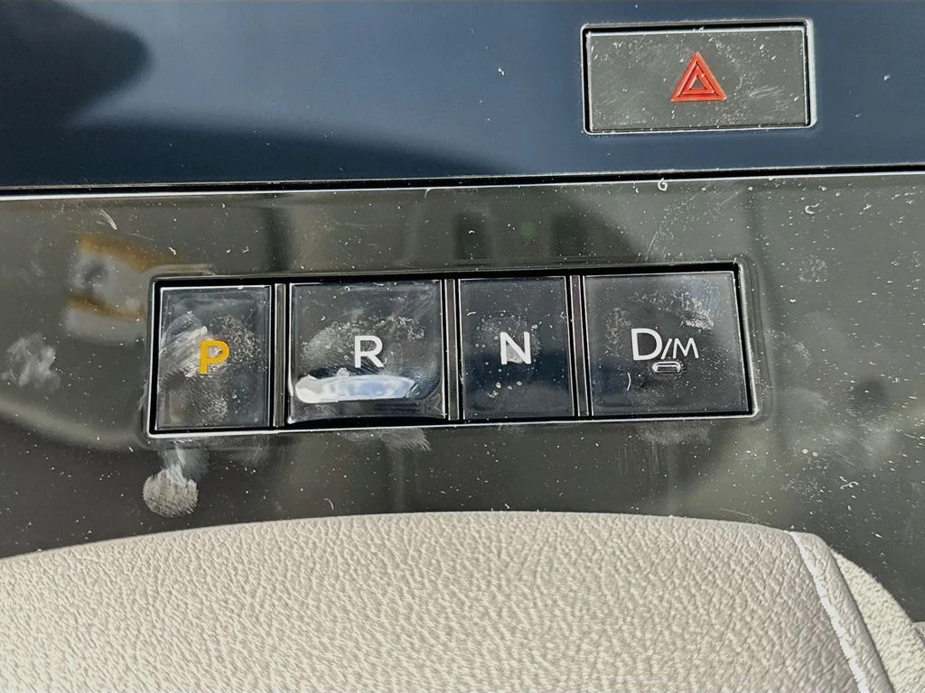 New 2027 RADIANT WHITE INFINITI Luxe 4WD image 17