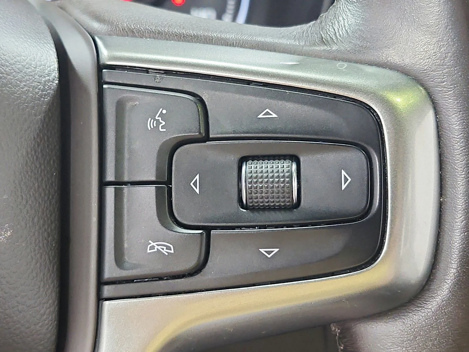 Used 2021 White Chevrolet LT image 26