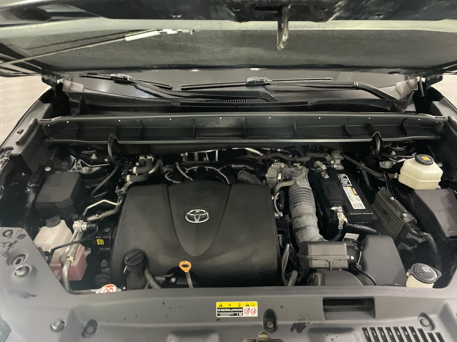 Used 2022 Midnight Black Metallic Toyota Platinum image 34