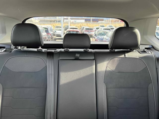 New 2026 Pure White Volkswagen SE image 24