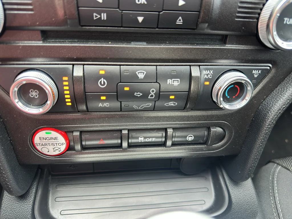 Used 2017 Magnetic Metallic Ford V6 image 22