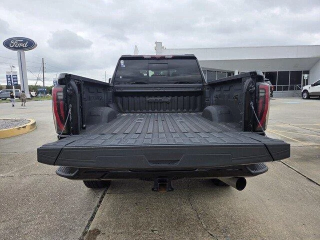 Used 2024 Onyx Black GMC AT4 image 28