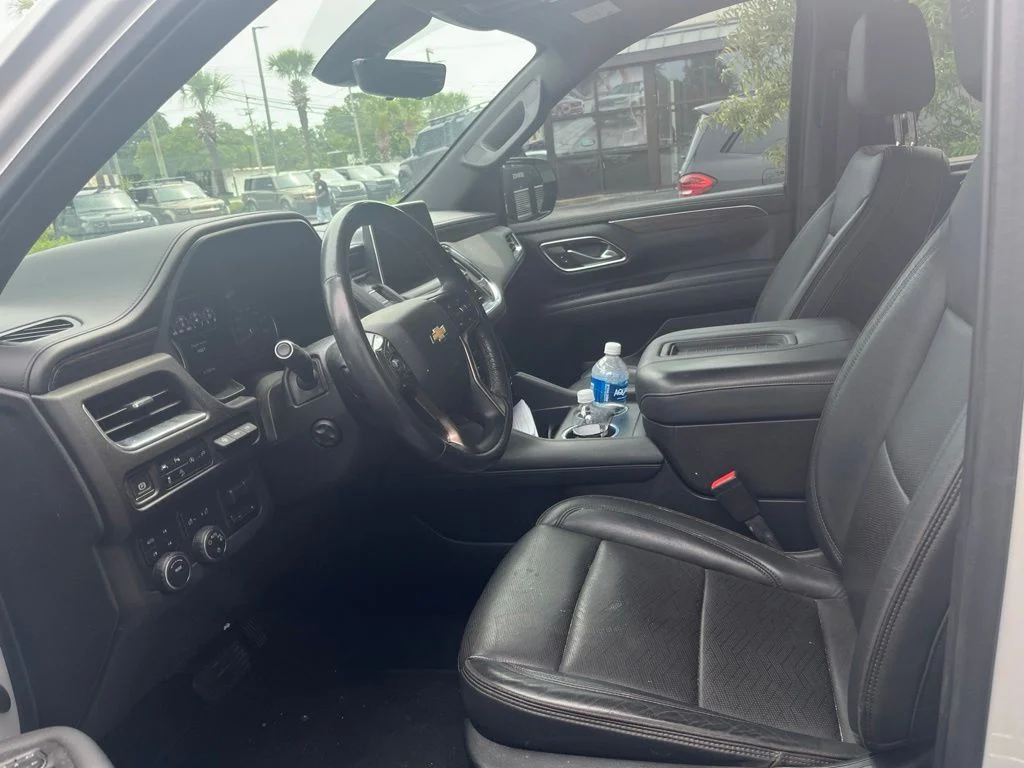 Used 2021 Pearl Chevrolet High Country image 6
