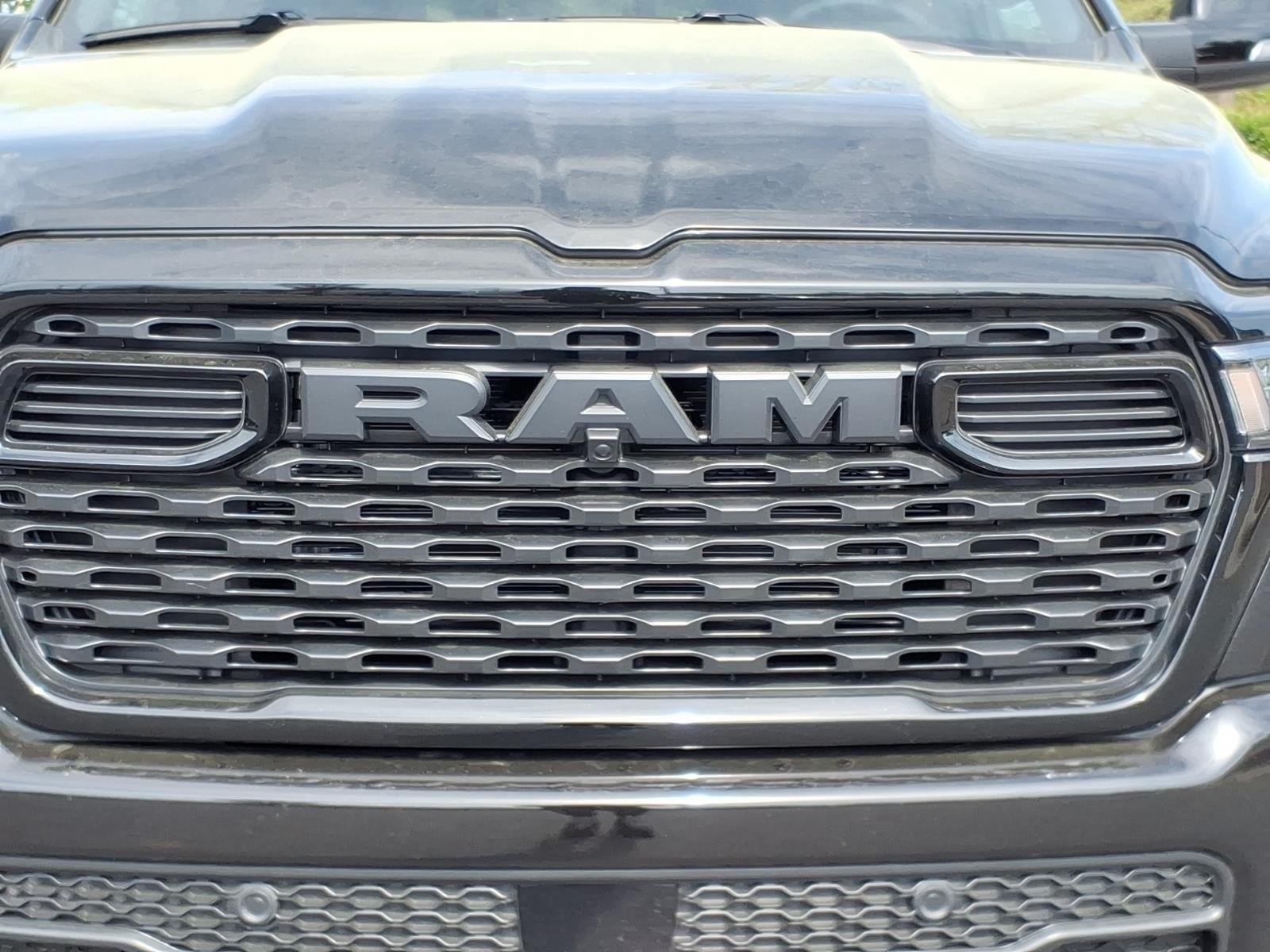 New 2026 Diamond Black Crystal Pearl-Coat Exterior Paint RAM Big Horn image 14