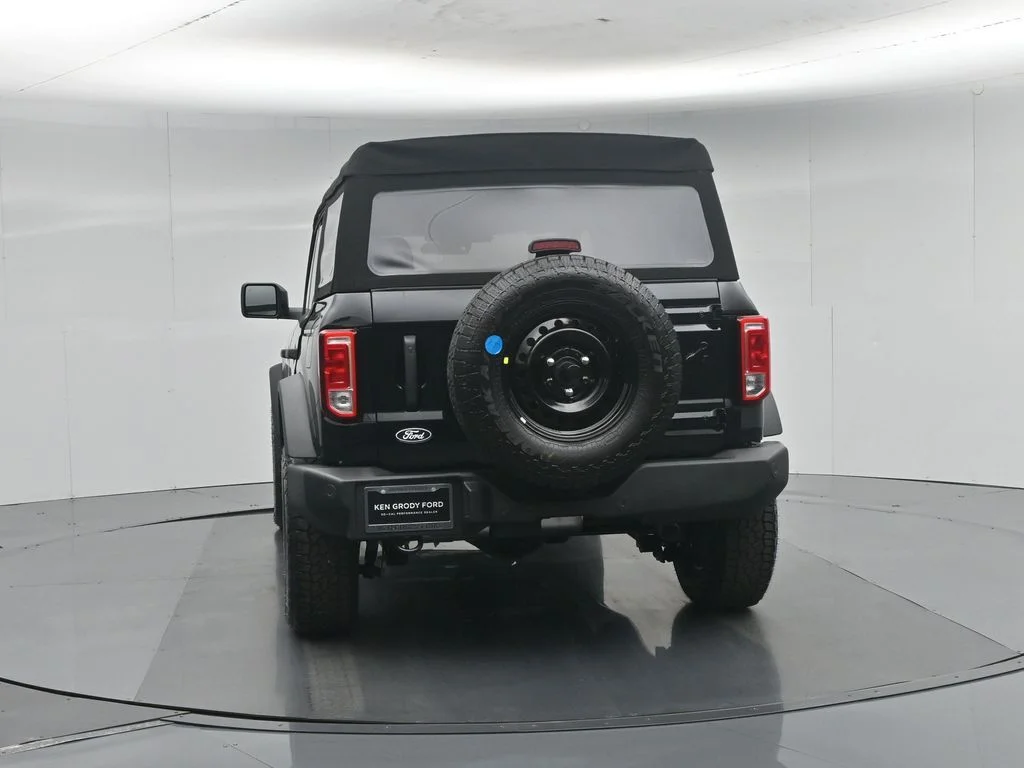 New 2026 Shadow Black Ford Big Bend image 26