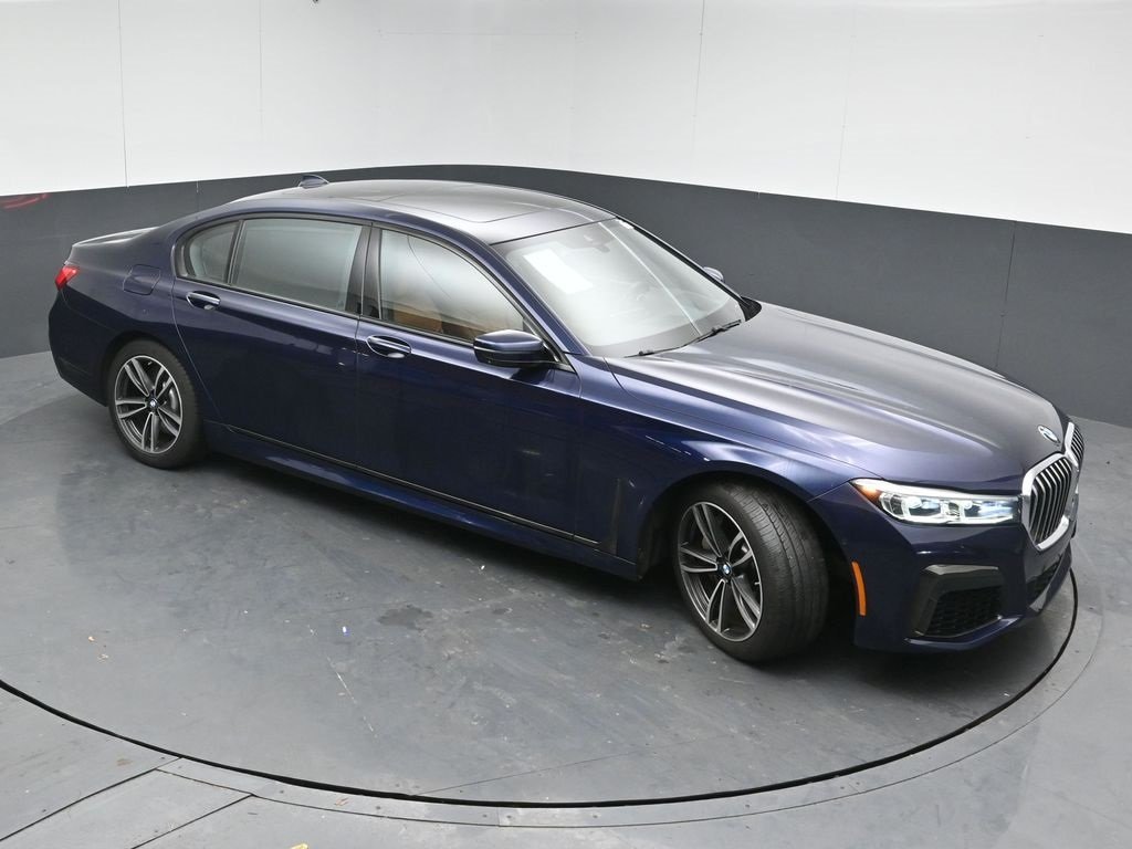 2022 BMW 750LI - Image 38