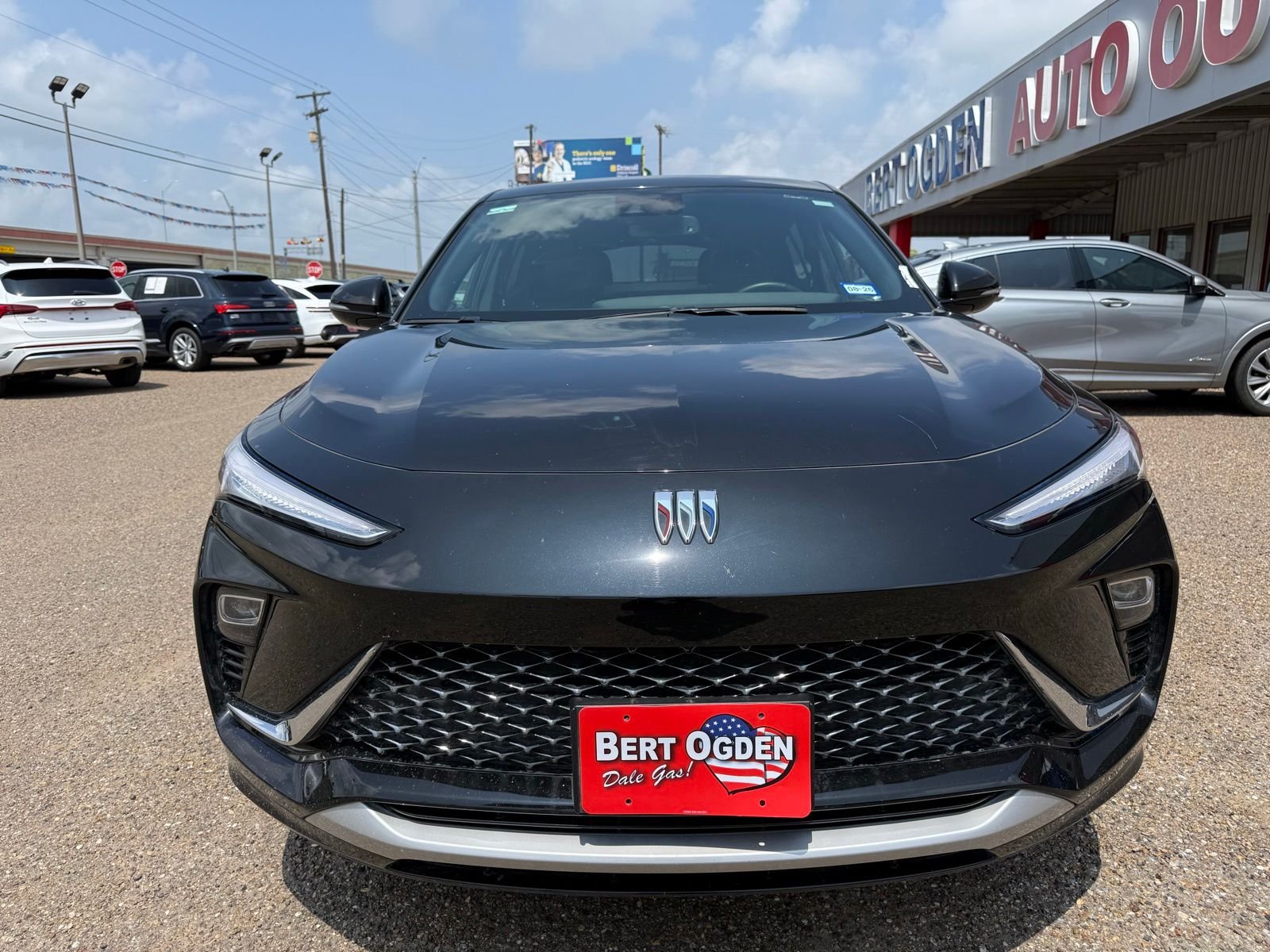Used 2025 Black Buick Avenir image 2