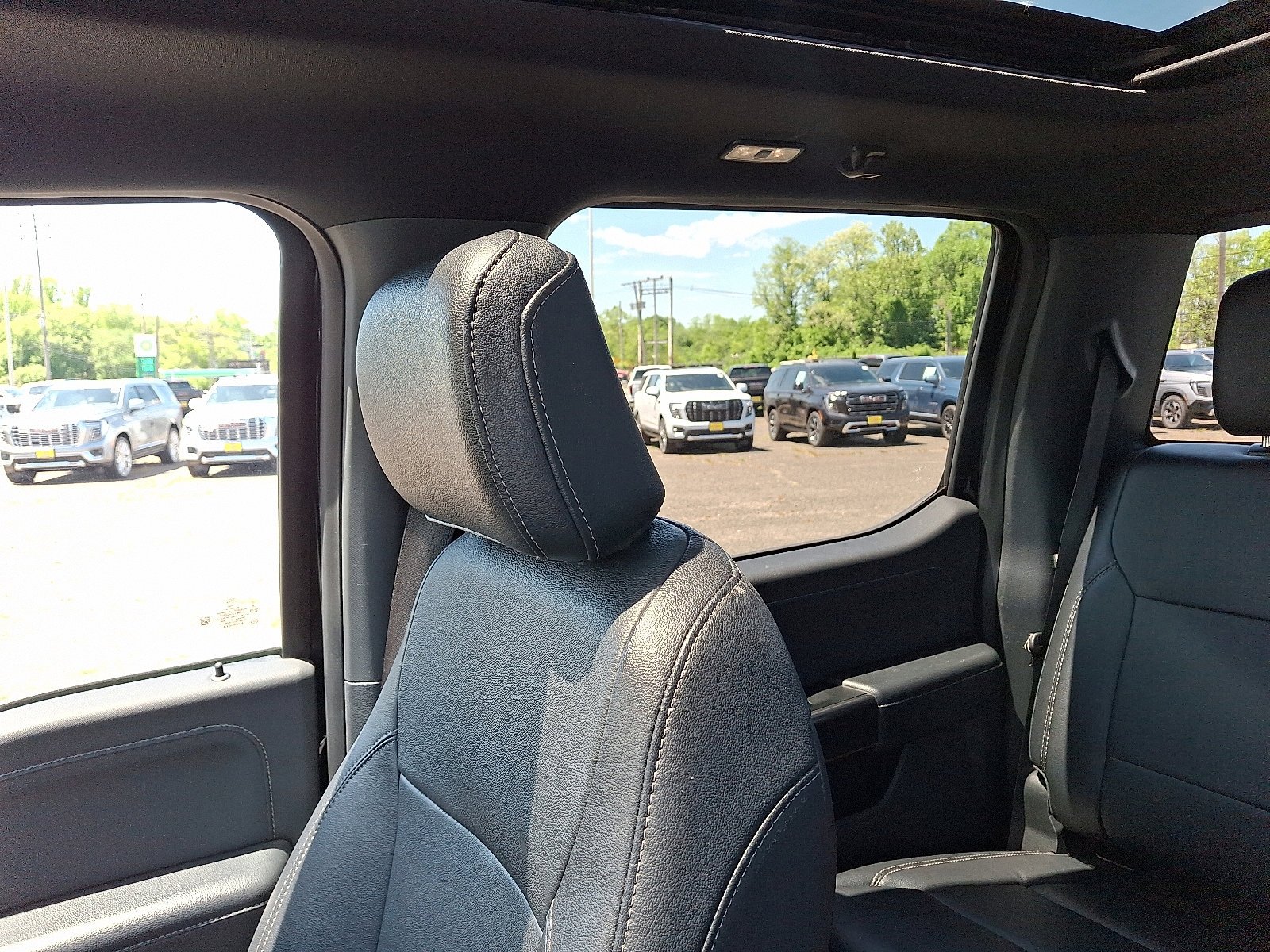 2023 Ford F-150 XLT - Photo 13