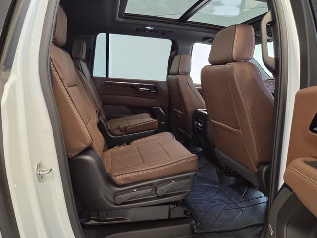 2026 Chevrolet Suburban High Country - Photo 17