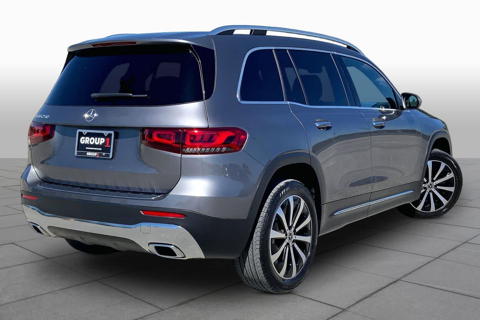 Used 2023 Mountain Grey Metallic Mercedes-Benz GLB 250 image 13