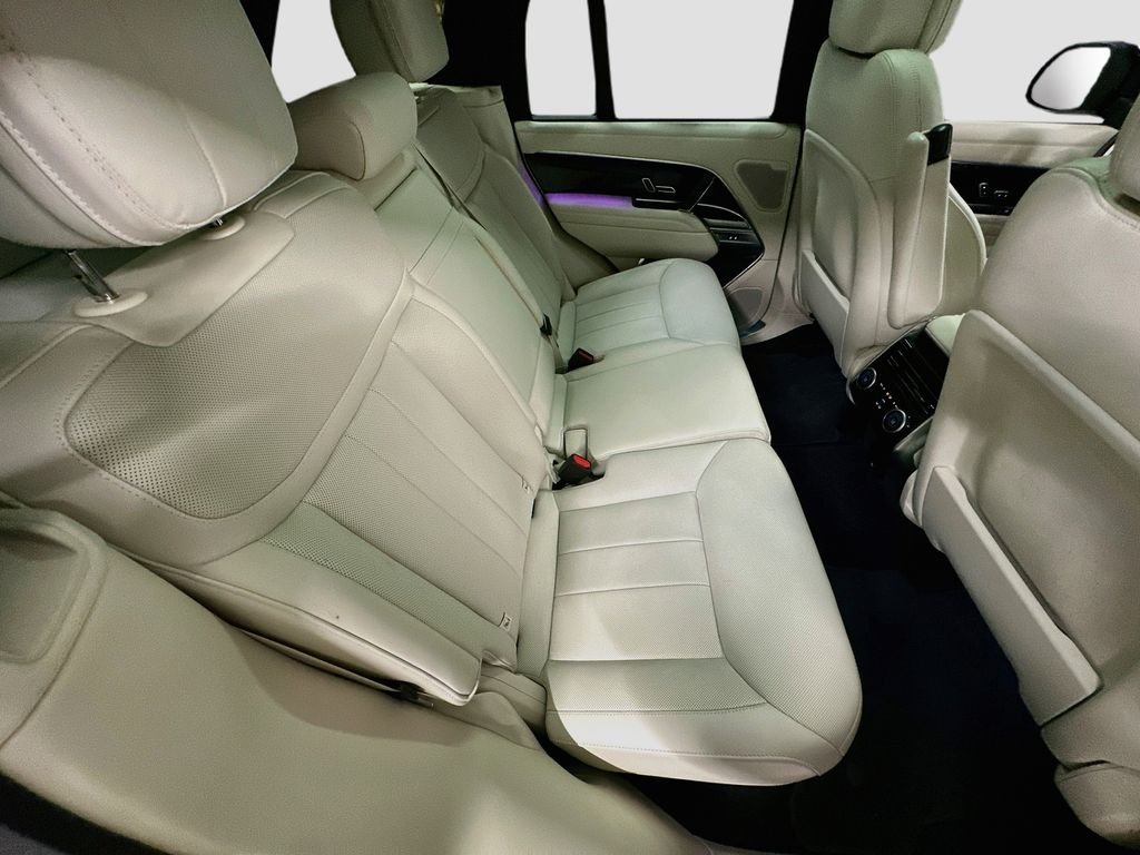 Certified Used 2025 Black Land Rover SE image 28