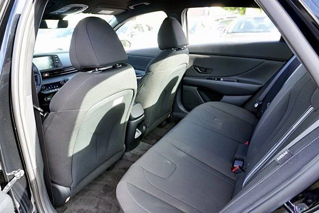Used 2026 Black Hyundai SEL Sport image 15