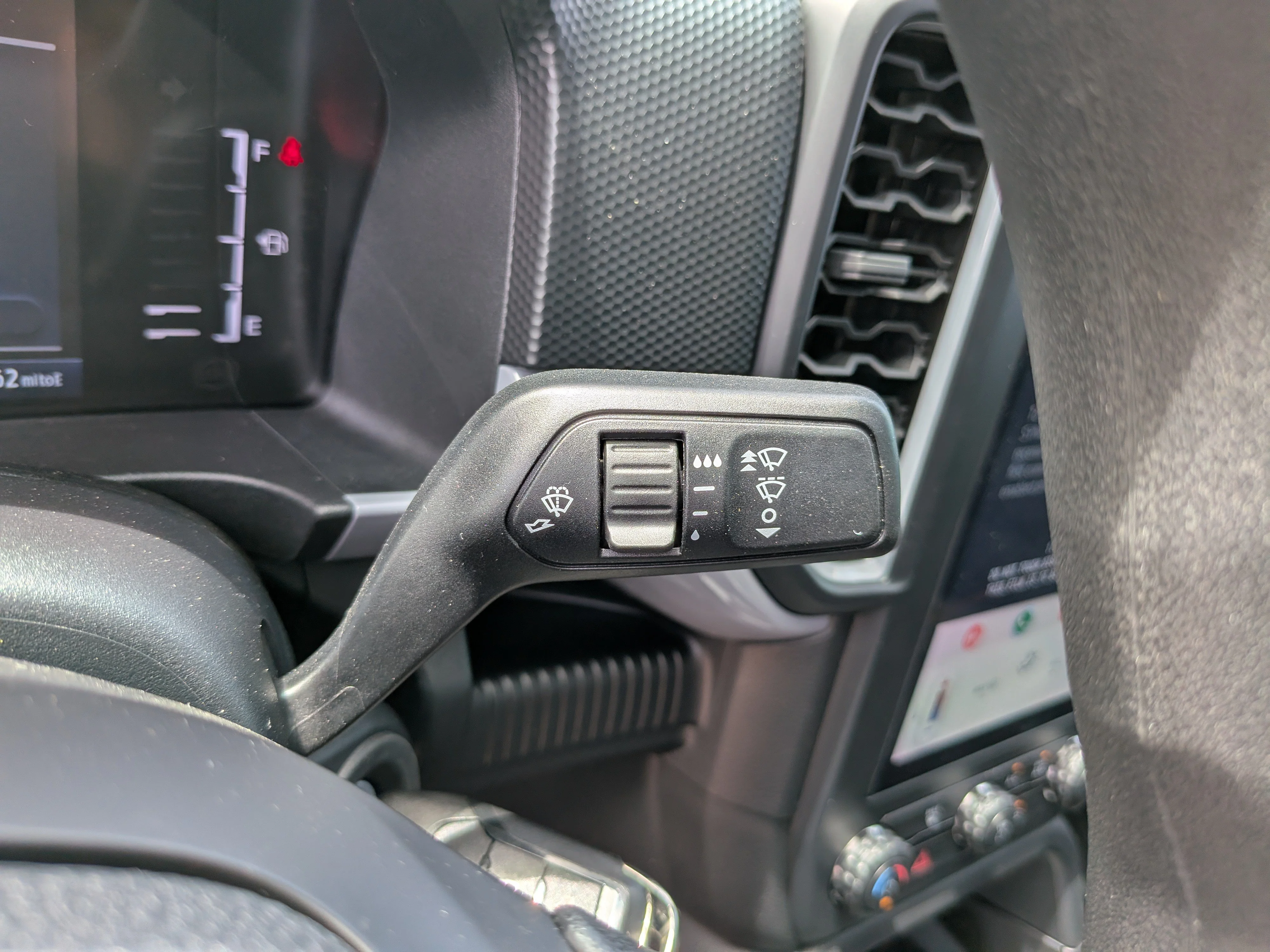 New 2026 Oxford White Ford XL image 30