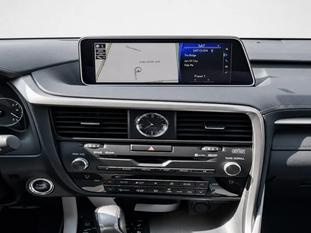 Used 2019 Silver Lexus 450h F Sport image 13