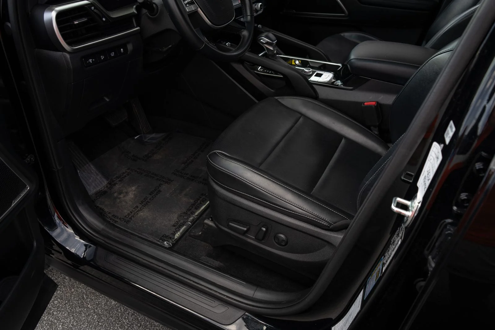 Used 2025 Ebony Black Kia S image 18