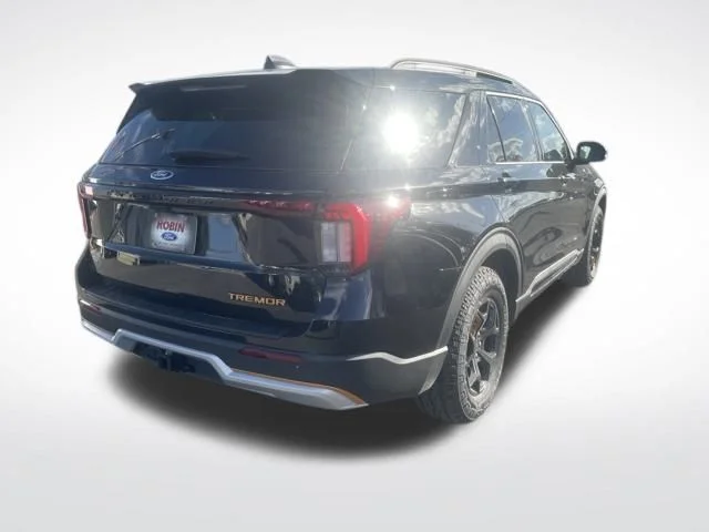 New 2026 Agate Black Metallic Ford Tremor® image 5