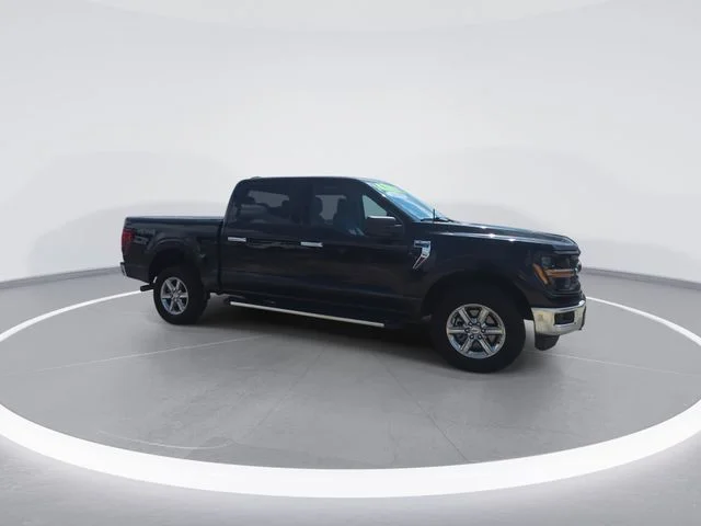 Used 2025 Black Ford XLT image 2