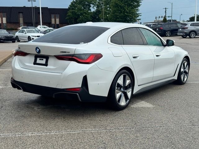 Used 2025 White BMW xDrive40 image 18
