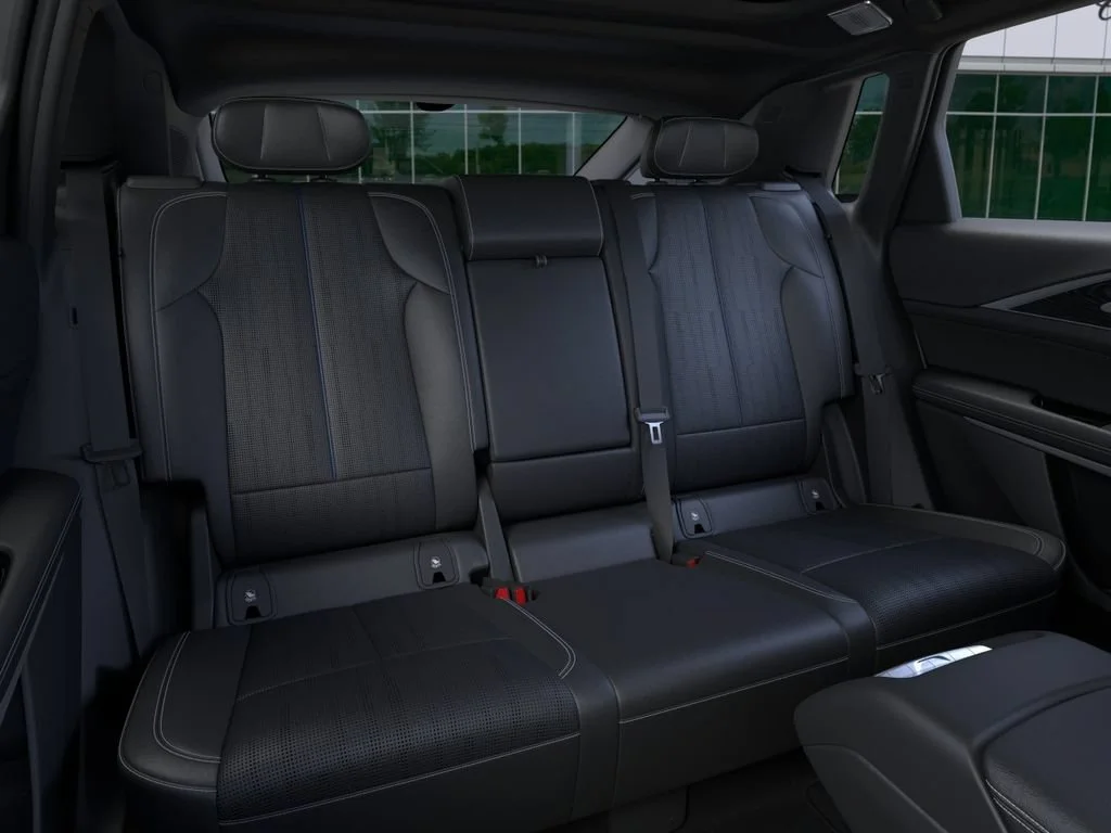 2026 Cadillac LYRIQ V - Photo 18